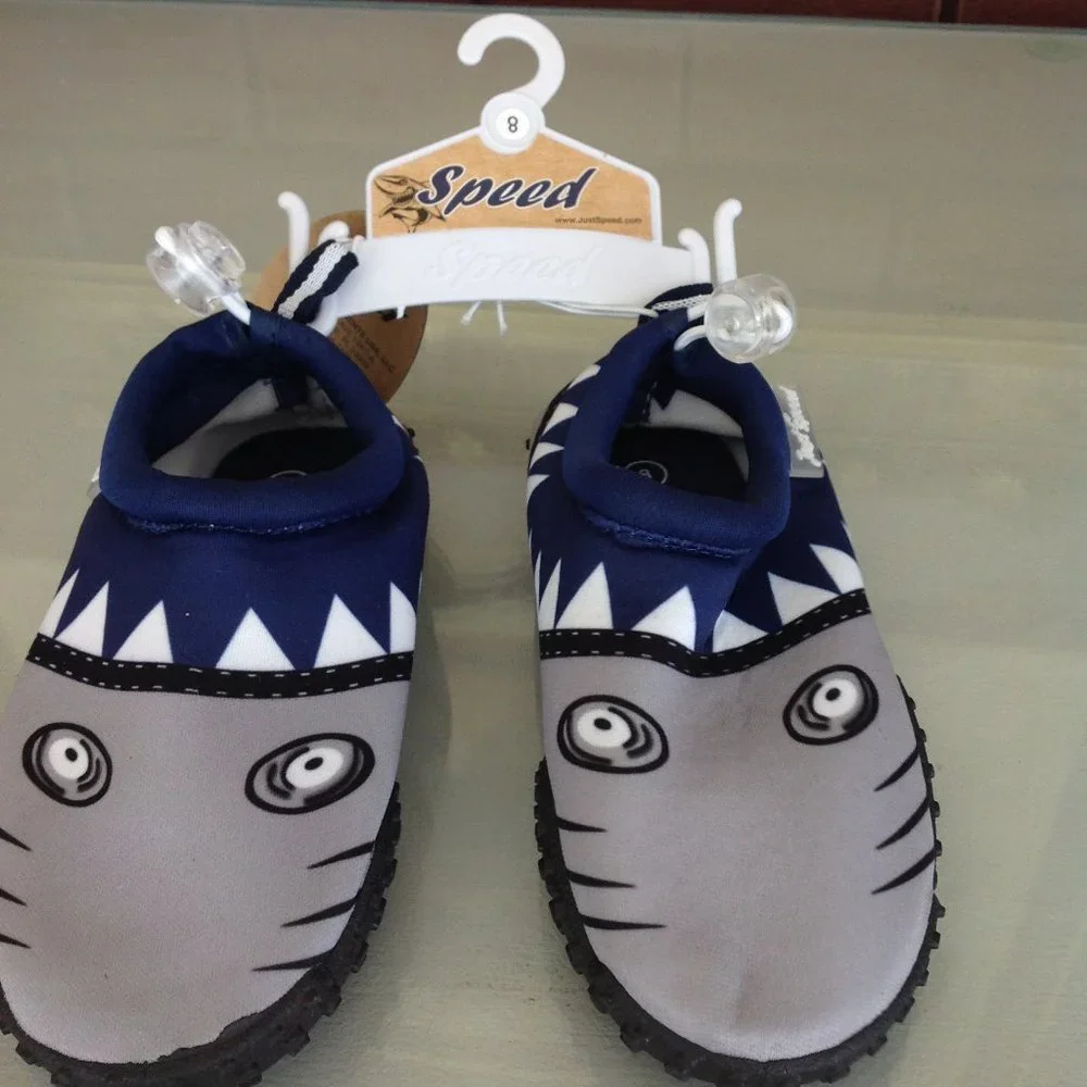 Sz 8 Childrens Speed Shark Water Shoes